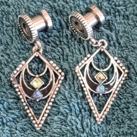 Silver Tone Long Triangle/2 Stone Drop Ear Gauges/Plugs/Tunnels 2g/6mm - Picture 2 of 4